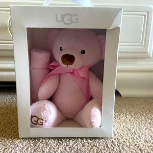 New UGG Baby Snuggle Gift Set